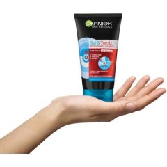 Garnier Saf & Temiz Siyah Nokta Karşıtı Kömürlü 3'ü 1 arada
